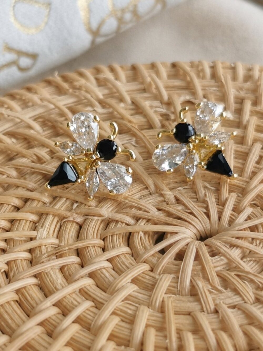 Kendra Scott Bee Stud Earrings Gold Crystal insect Statement jewelry